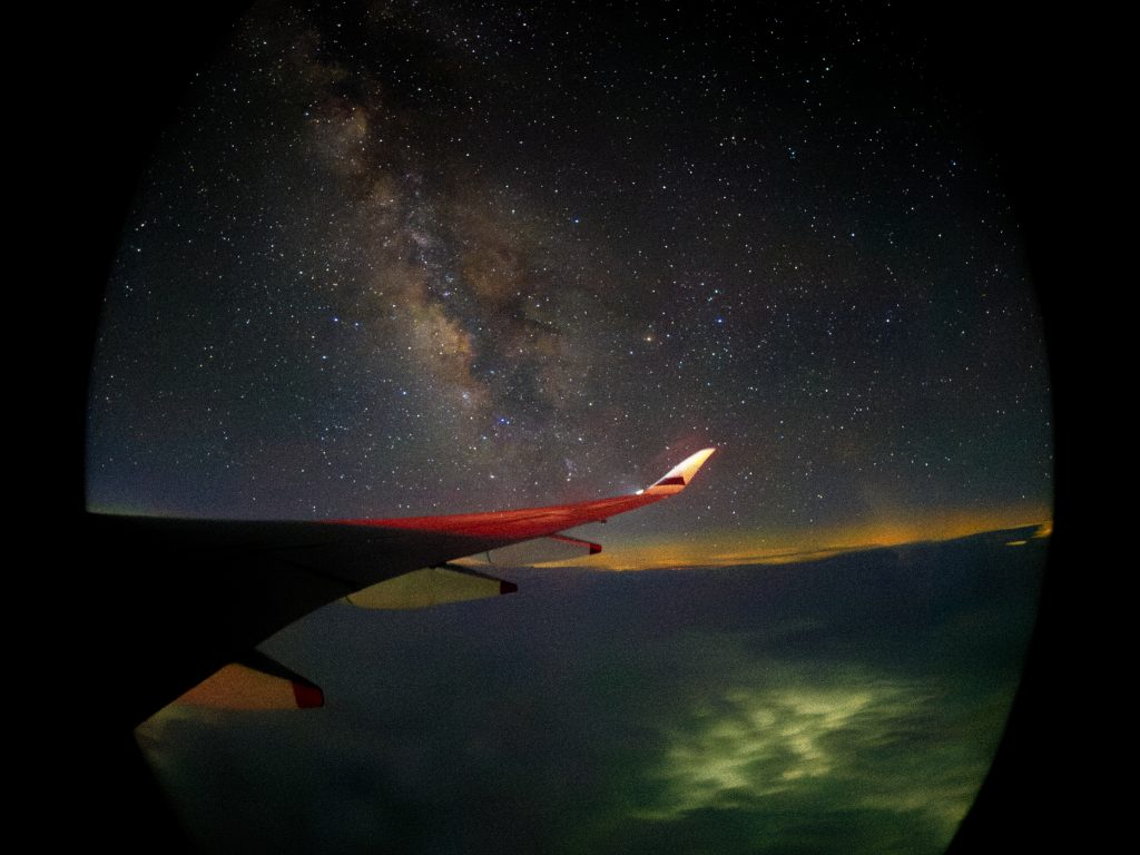 Photographing the Milky Way from 37,000 ft